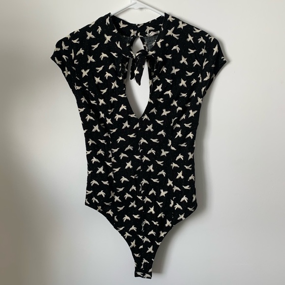 Free People Billie Bird Black & White Bodysuit w/ Keyhole Neck & Back - Picture 9 of 13